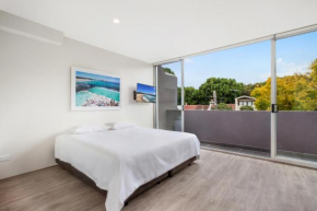 Bondi Beach Studio King Suite + Balcony